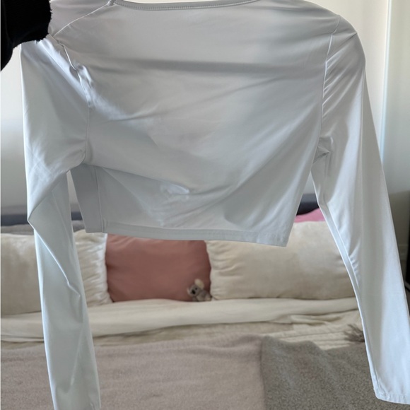 SHEIN White Long Sleeve Crop Top - Picture 2 of 2